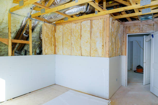 Best Spray Foam Insulation  in East Uniontown, PA